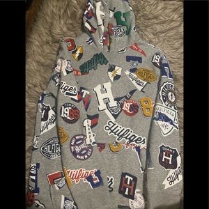 Tommy Hilfiger sweater size youth 16-18